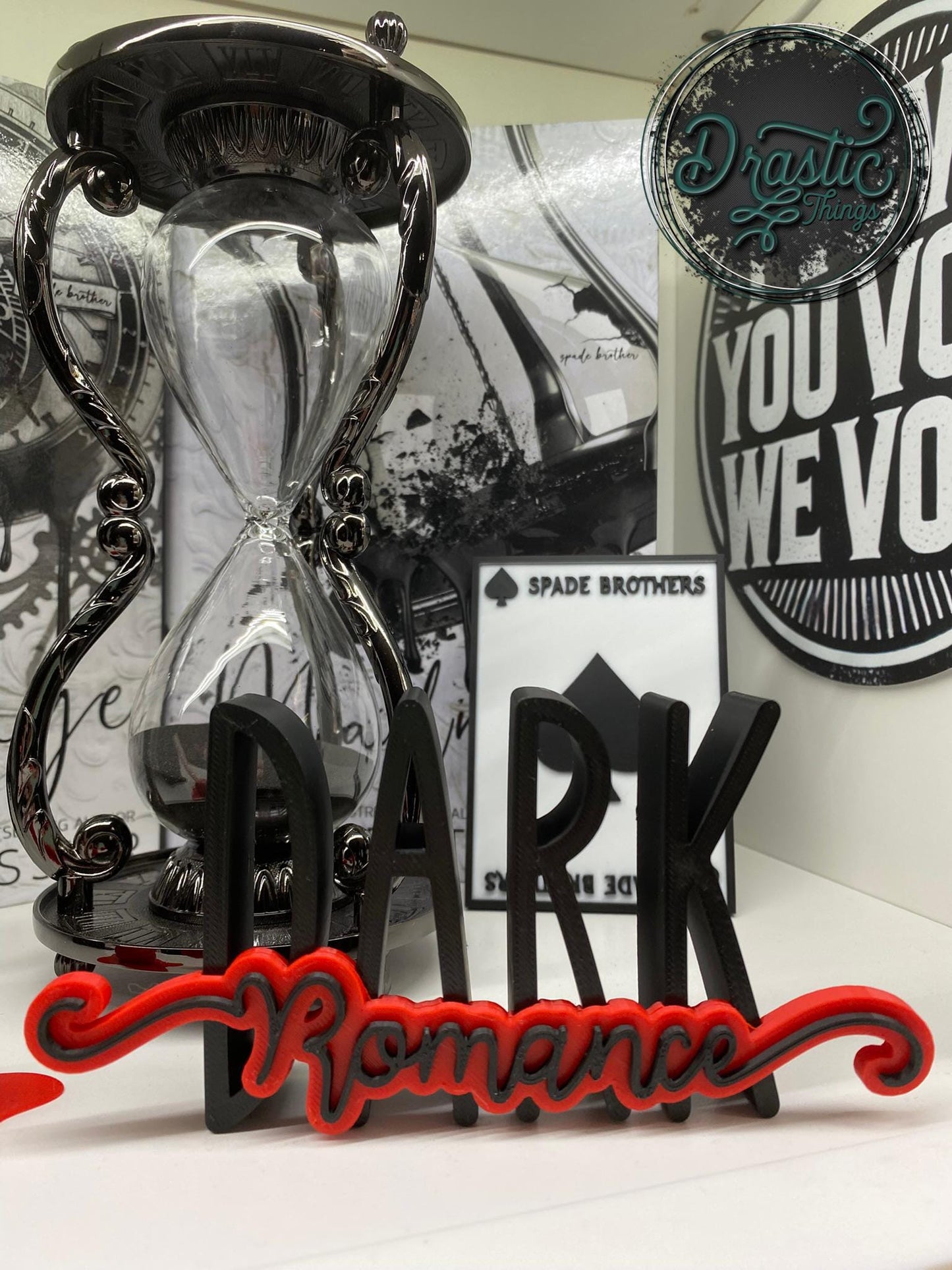 Bookshelf Word, Dark romance